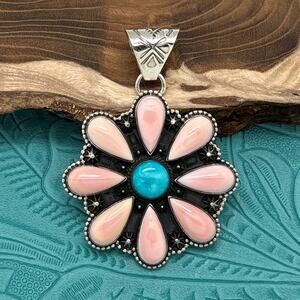 ZIA Southwest Style Sterling Silver Pink Conch Shell Flower Pendant Blue Center